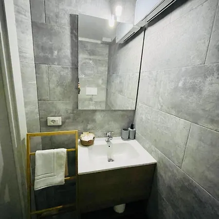 Antoni House *